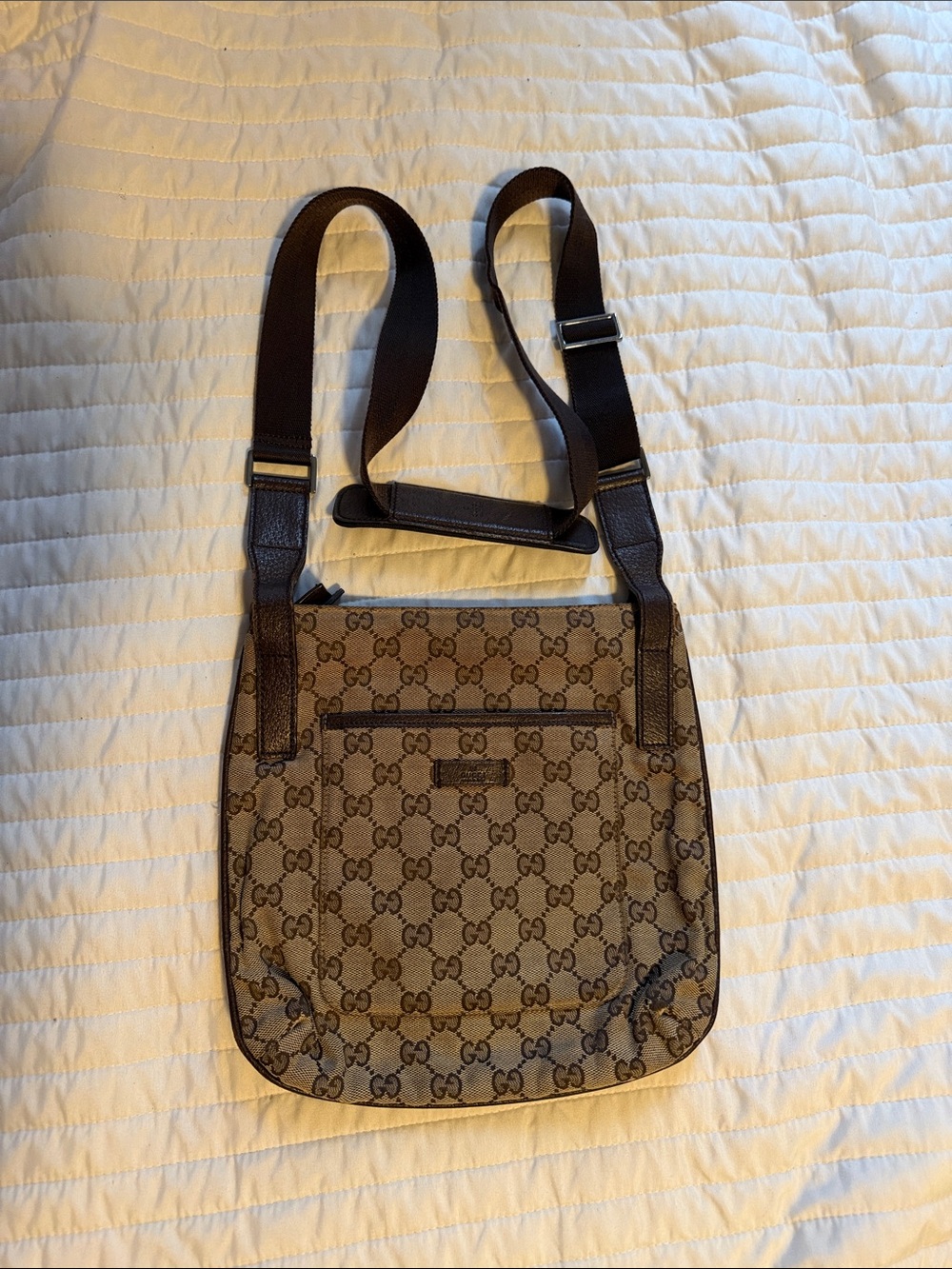 Gucci Brown Monogram Canvas messenger bag with Dark Brown Trim